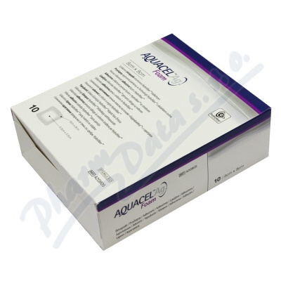 Aquacel AG Foam adhezivní s technologií Hydrofiber—se stříbrem, 10x10 cm, 10 ks