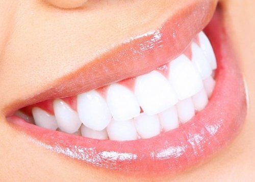Zářivě bílé zuby